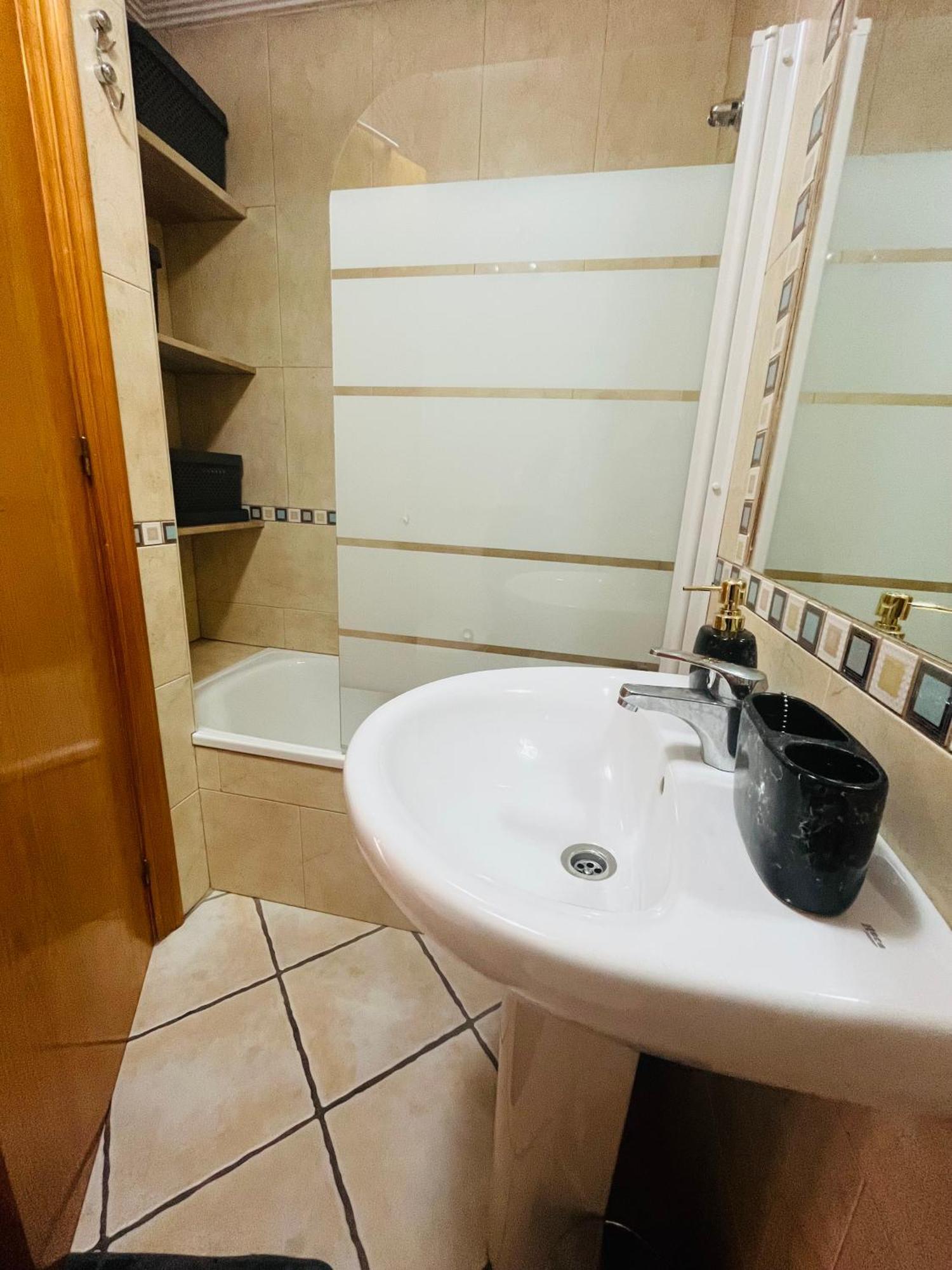 Anett Apartment Торевиеха Екстериор снимка